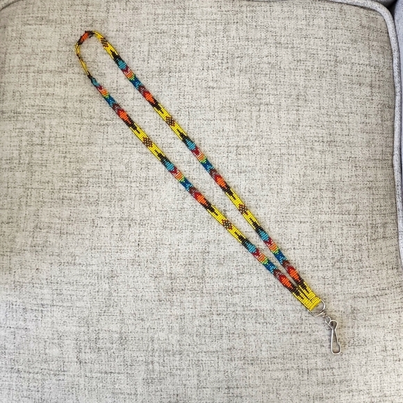 Huichol Handmade Colorful Beaded Art Key or Badge holder - Picture 6 of 6